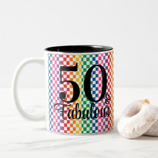 50 und Fabulous Rainbow Checkered Nurse Tasse (Mit Donut)