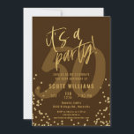 50th Fun Dark Tan und Gold Geburtstagsparty Einladung<br><div class="desc">Spaß Dunkler Tan und Gold 50. Geburtstagsparty Einladung</div>