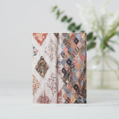 53:Detail eines Patchwork-Quilts von Frau. Postkarte (Stehend Vorderseite)