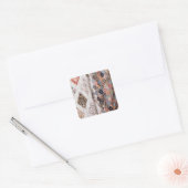 53:Detail eines Patchwork-Quilts von Frau. Quadratischer Aufkleber (Umschlag)