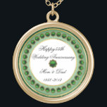 55. Hochzeitstag Vergoldete Kette<br><div class="desc">Ein Digitalbcon-Bilddesign mit smaragdgrünem Farbthema mit einer Vielzahl von individuellen Bildern,  Formen,  Mustern und Stilen in dieser einzigartigen "Emerald Wedding Anniversary"-Kette. Dieses elegante und farbenfrohe Design ist das ideale Geschenk für das Jubiläum der Ehefrau oder als Geschenk für die Familie und Freunde,  wie zu diesem unvergesslichen Ereignis eingeladen.</div>