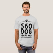 560 Hundejahres alt T-Shirt (Vorne ganz)