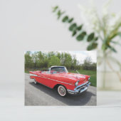 57' Chevy Convertible Postkarte (Stehend Vorderseite)
