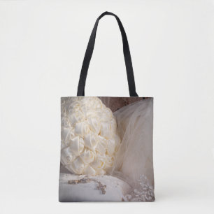 5882-Wedding Bouquet, Rings, Cross, Veil Tasche