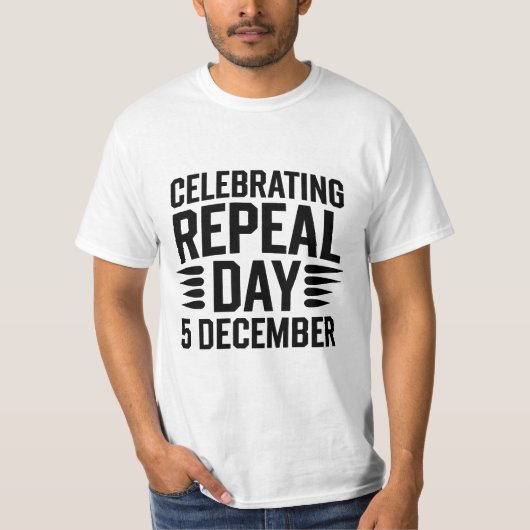 5. Dezember: Tag der Aufhebung T-Shirt (Vorderseite)