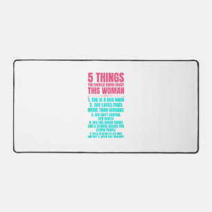 5 Dinge, die Sie über diese Frau wissen sollten Schreibtischunterlage