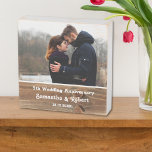 5. Hochzeitstag Foto Geschenk Holzkisten Schild<br><div class="desc">Rustikales Holzkastenschild,  personalisiert mit Foto,  ist ein perfektes Geschenk für 5 Jahre Jubiläum. Personalisieren Sie mit dem Namen und dem Jahr des Paares. Das Meilenstein 5. Jubiläum Geschenk ist traditionell Holz verwandte Geschenke.</div>