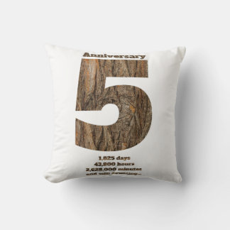5-Jahres-Jubiläum - Holz-Jubiläumsmeilenstein Kissen