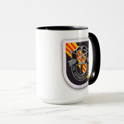 5. Kraftgruppenveteranen-Vietnam-Tierärzte Tasse (VorderseiteRechts)