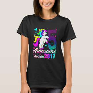 5 Phantastisch seit 2017 5. Geburtstag Unicorn Gir T-Shirt