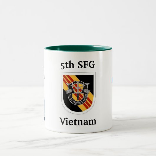 5. Spezielle Kraft-Gruppen-Vietnam-Tasse Zweifarbige Tasse (Mittel)