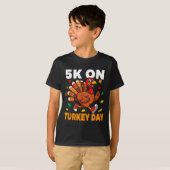 5k On Turkey Day Funny Running Thanksgiving Turkey T-Shirt (Vorne ganz)