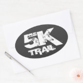 5K Trail läuft Oval Decal White auf schwarz Ovaler Aufkleber (Umschlag)