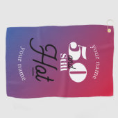 5O und immer noch heiß Golfhandtuch (Horizontal)