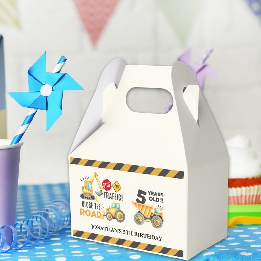 5th birthday boy construction theme geschenkschachtel