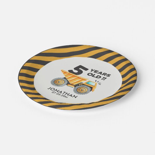 5th birthday boy construction theme pappteller (Schrägansicht)