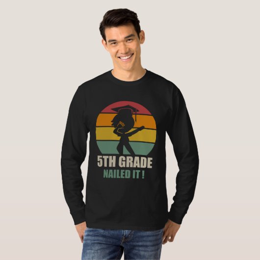 5Th Grade Nailed It  Graduation Dab 2021 T-Shirt (Vorne ganz)