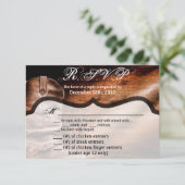 5x3.5 R.S.V.P.-Karte XMAS Cowboy Boots Barn Wood R Einladung (Stehend Vorderseite)