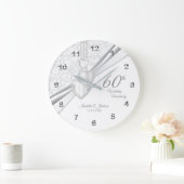60. Diamond Wedding Anniversary Design auf Weiß Große Wanduhr (Zuhause)