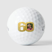 60. Foto Gold und Weiß Golfball (Vorderseite)