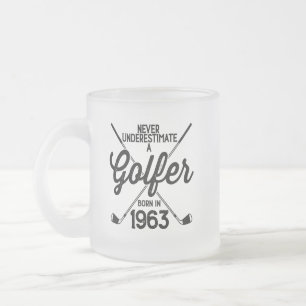 60 Jahre alter Golfer Golfing 1963 Golfer's 60. Mattglastasse