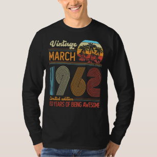 60 Jahre alter Vintager März 1962 60. Tag T-Shirt