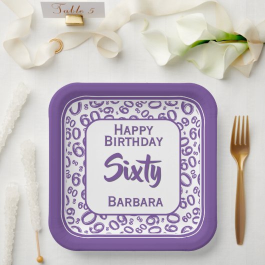 60. Party Random Number Pattern Lila/weiß Pappteller (Hochzeit)