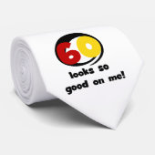 60 sieht mir so gut aus wie T - Shirt und Geschenk Krawatte (Gerollt)
