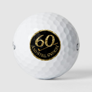60 und immer noch schwingen' golfball