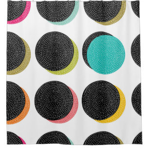 60er Polka Dots: Dekorativer Vintager Cheer. Duschvorhang
