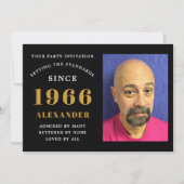 60th Birthday 1966 Black Gold Personalized Photo Einladung (Vorderseite)