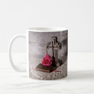 6134-Rose mit Bibel, Kreuz und Perlen Kaffeetasse