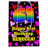 61. Geburtstag: Loving Hearts Pattern, Regenbogen Mittlere Geschenktüte (Rückseite)