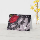 6418-Rote Rose mit Schwarzer Maskenmaske Karte (Gelbe Blume)
