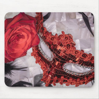 6439-Rote Rose mit Roter Maskenmaske Mousepad