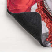 6439-Rote Rose mit Roter Maskenmaske Mousepad (Ecke)