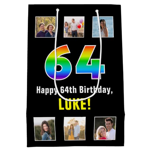 64. Geburtstag: Regenbogen "64", benutzerdefiniert Mittlere Geschenktüte (Rückseite)