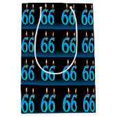 66. Geburtstag mit Augenkerzen Mittlere Geschenktüte (Vorderseite)