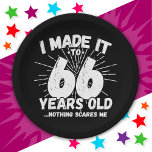66 Jahre alt Sarcastic Meme Funny 66. Geburtstag Pappteller<br><div class="desc">Dieses witzige 66. Geburtstagsdesign macht einen sarkastischen Spaß-Witz oder ein Novum-Gag für ein 66-jähriges Geburtstagsthema oder überrascht 66. Geburtstagsparty! Das "I made it to 66 Years Old.. Nothing Scares Me" lustige 66. Geburtstagsmeme,  die viel Lachen von Familie,  Freunden,  Party und dem Geburtstagskind oder dem Typ bekommen wird!</div>