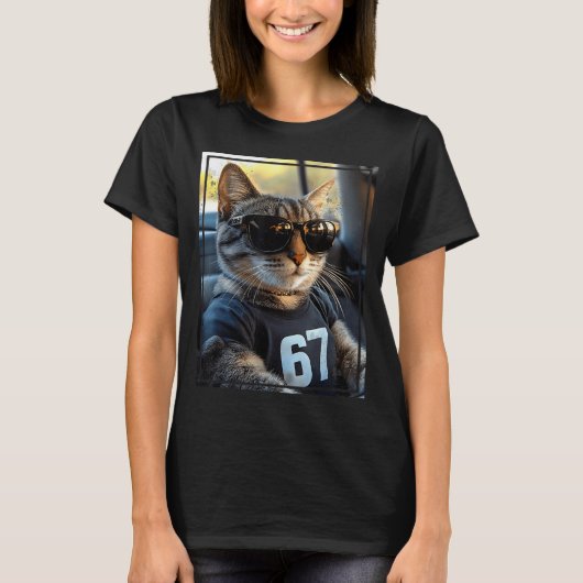 67 And Still Cool Funny Birthday Meme Cat  T-Shirt (Vorderseite)