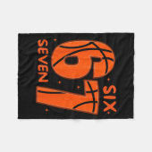 67 Basketball Six Seven 6 7 Meme 6  Fleecedecke (Vorderseite (Horizontal))
