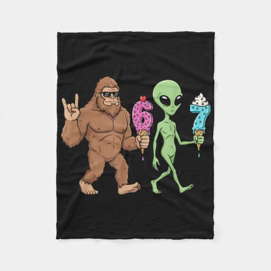 67 Drip Meme Lustig Sechs Sieben Bigfoot Alien Sas Fleecedecke (Vorderseite)