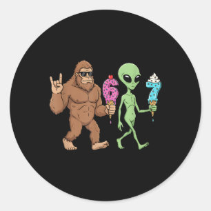 67 Drip Meme Lustig Sechs Sieben Bigfoot Alien Sas Runder Aufkleber