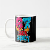67 Eis-Drip Lustiger Six Seven Gen Alpha Meme S Kaffeetasse (Links)