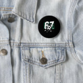 67 Fußball Sechs Sieben 6 7 Meme 67 Für Jungen Män Button (Beispiel)