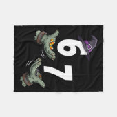 67 Halloween Mädchen Hexe sechs sieben 6 7 Meme Tr Fleecedecke (Vorderseite (Horizontal))