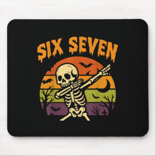 67 Halloween Meme 6 7 Skelett Sechs Sieben Zahlen  Mousepad