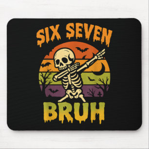 67 Halloween Meme 6 7 Skelett Sechs Sieben Zahlen  Mousepad