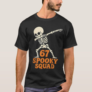 67 Halloween Meme 6 7 Zahlen Sechs Sieben Lustige  T-Shirt