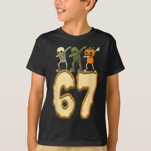 67 Halloween Meme 6 7 Zahlen Sechs Sieben Lustige T-Shirt